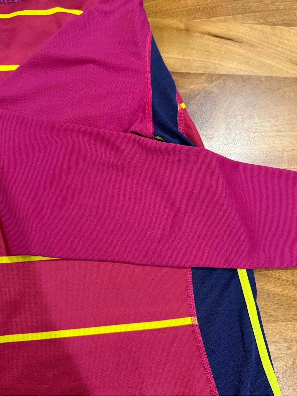 Nike Dri-Fit Fuchsia Long-Sleeve Athletic Tee with Yellow Stripes Size XL
